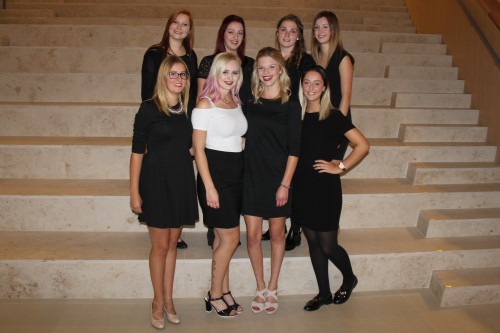 Leerlingen zevende jaar Haarstilist openen didactisch kapsalon