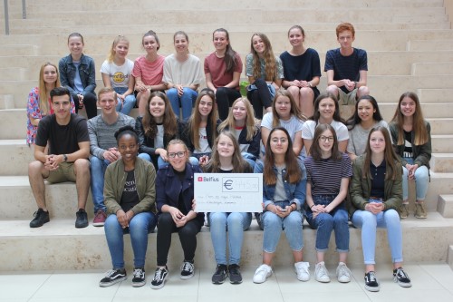 Wereldwinkel op School schenkt 445 euro aan Kom op tegen Kanker!